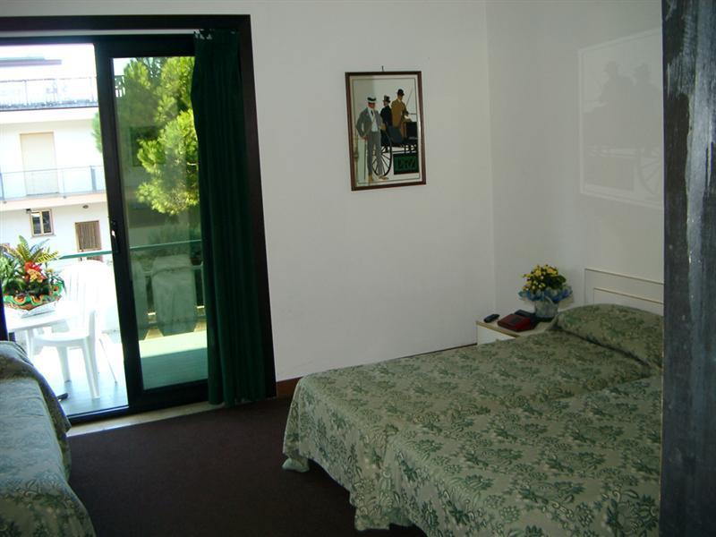 Hotel Aldebaran Lido di Jesolo Zewnętrze zdjęcie